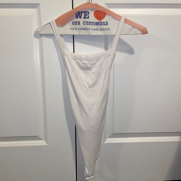 White tank bodysuit with open crisscross back - Picture 2 of 3